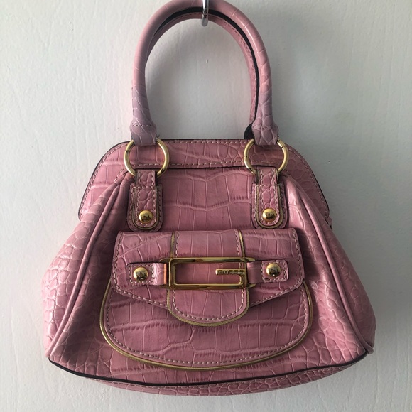 Super cute *small* pink Guess purse - Picture 2 of 7